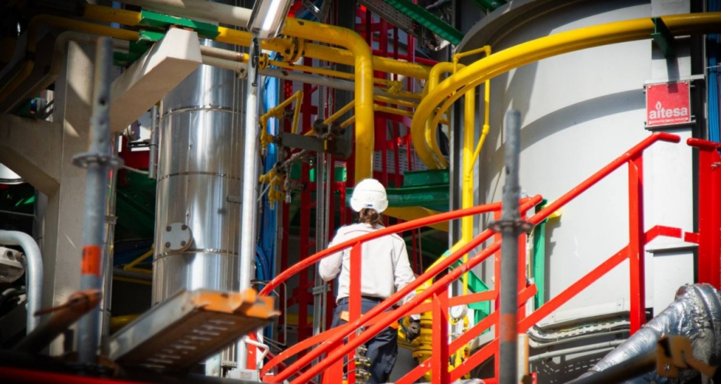 Trabajadora del Complejo Industrial de Cartagena